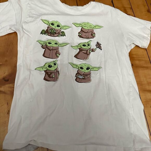 Disney Starwars Mandelorian Baby Grogu Tshirt Size M - Picture 5 of 11